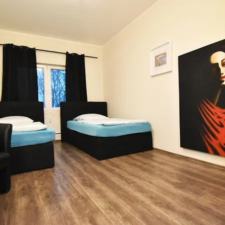 Am Hildeboldplatz * Köln